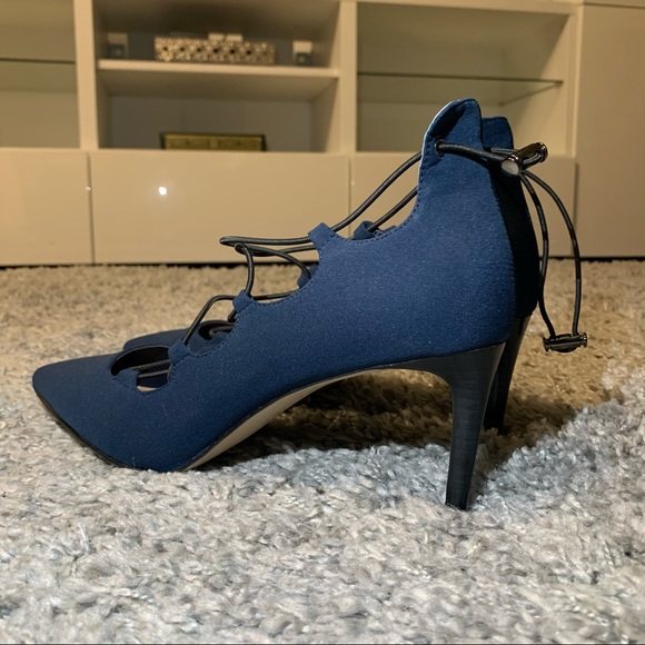 Tahari Shoes - TAHARI Heels